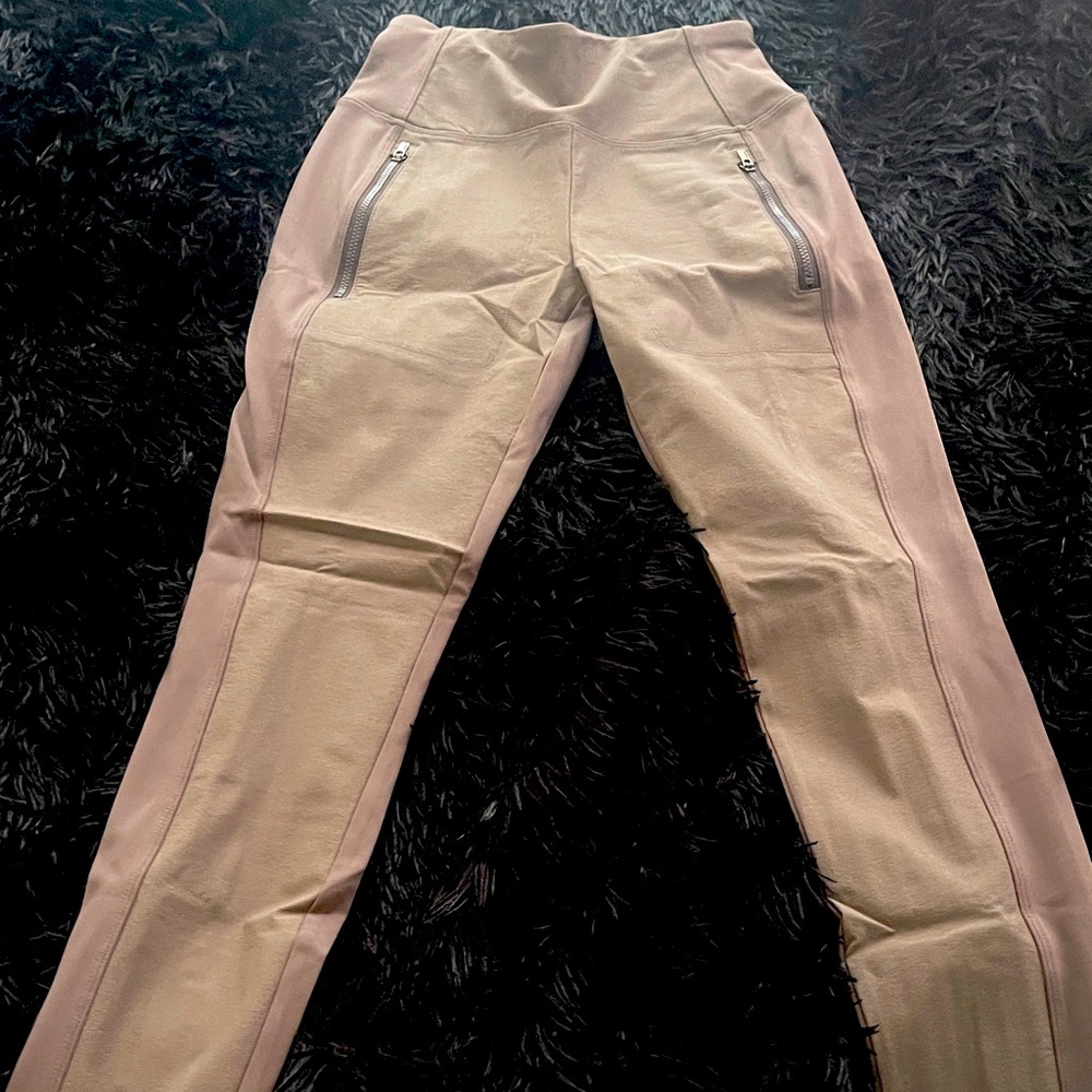 Athleta Hydro Tech leggings